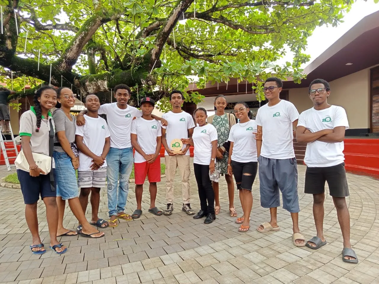 Clean Relay J20 — Cleaning Miami Beach for NGO JADE's 20th Anniversary